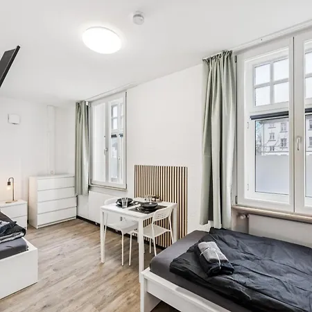 Home2stay In Neu Wifi Parking Apartment Hanau